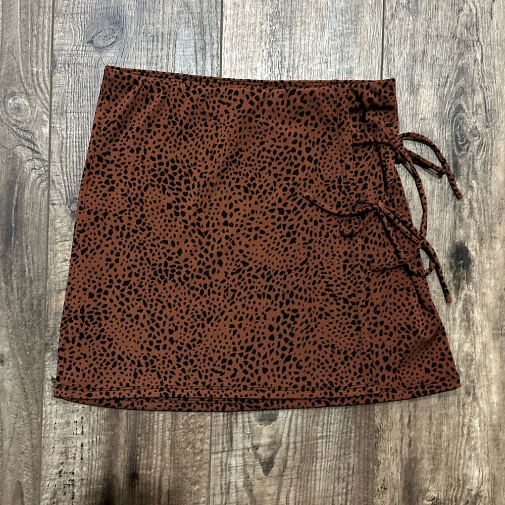 Printed tie wrap skirt